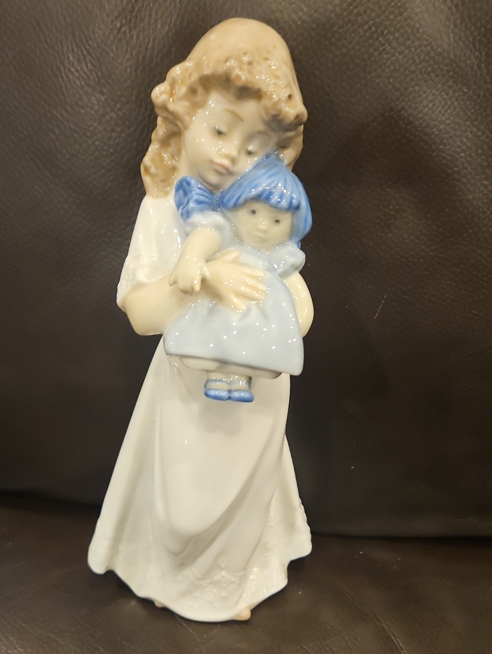 Nao Porcelain Girl Figurine Holding Doll - #1.107 "Camison Muneca"